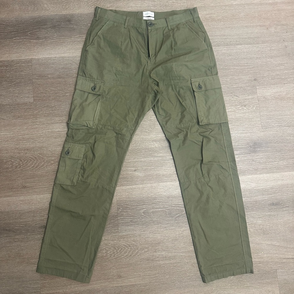 John Elliott Cargos